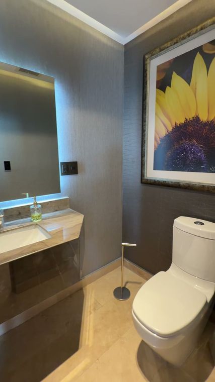 Medio baño · vista 1 de 2
