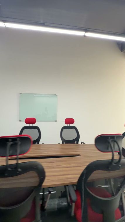 Sala de juntas · vista 27 de 28